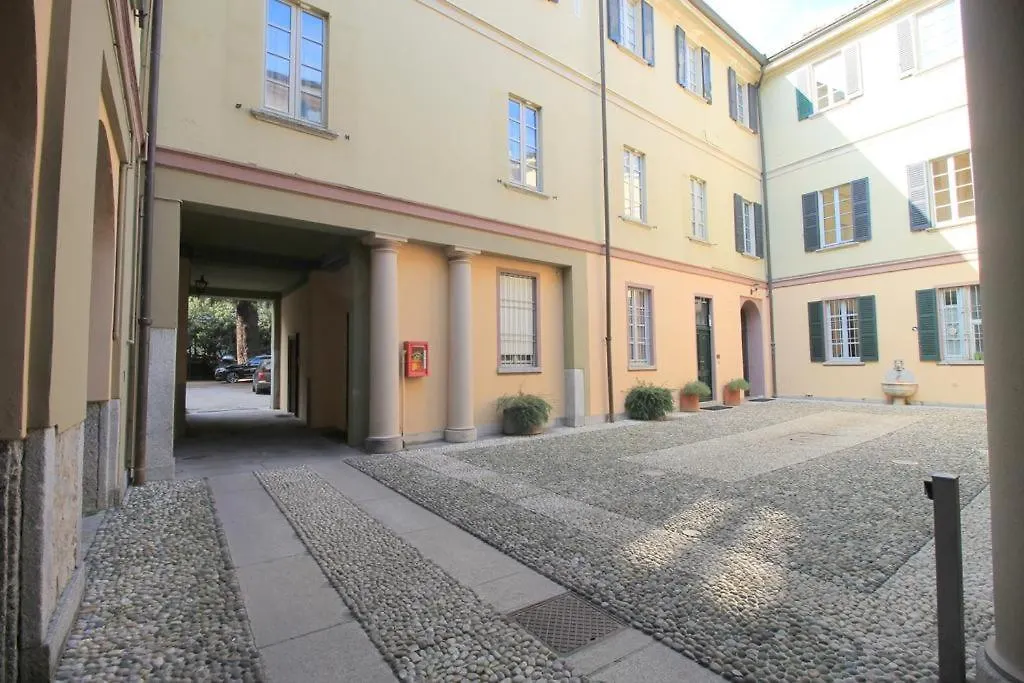 קומו La Locanda Dell'Architetto 0*,