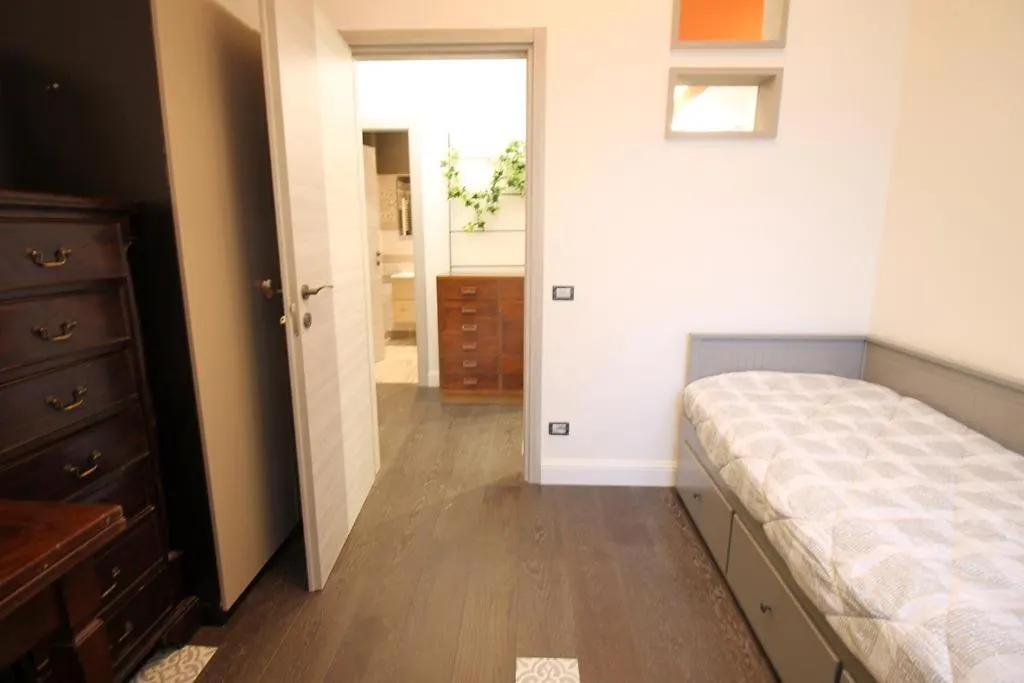 קומו La Locanda Dell'Architetto לינה וארוחת בוקר